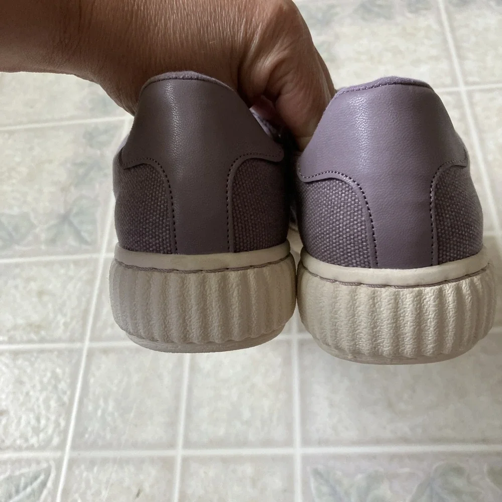 Clarks Caroline Echo Womens 9.5M Lilac Canvas Zip Lace Sneakers‎ New